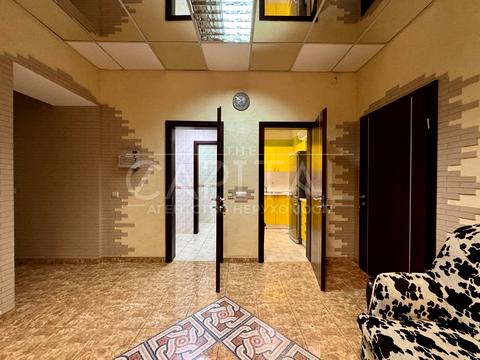 комерційна за адресою Оболонська набережна вул., 15