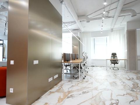 комерційна за адресою Буслівська вул., 12