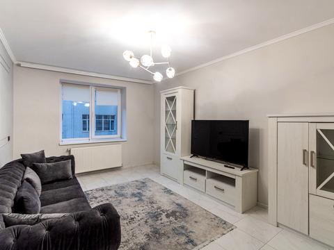 квартира по адресу Андрея Мельника ул., 10