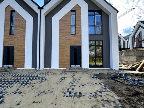 дом по адресу 12 лінія