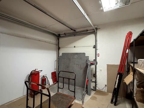 комерційна за адресою Сулеймана Стальського вул., 32