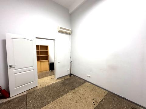 комерційна за адресою Сулеймана Стальського вул., 32