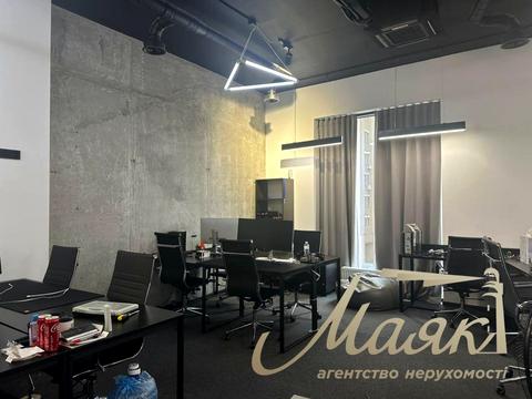 комерційна за адресою Антоновича, 74-78