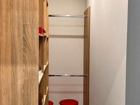 квартира по адресу Олександра Олеся ул., 5-А