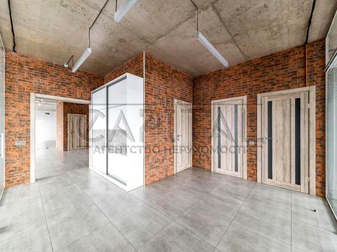 комерційна за адресою Жилянська вул., 68