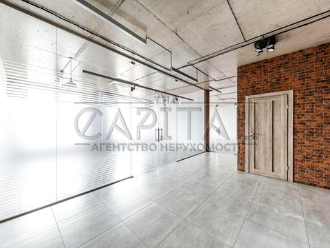 комерційна за адресою Жилянська вул., 68