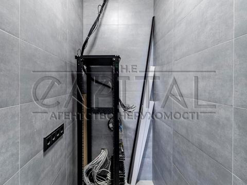 комерційна за адресою Жилянська вул., 68