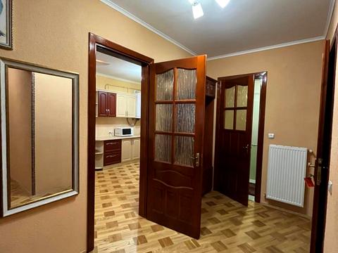 квартира за адресою Ігоря Білозіра вул., 8