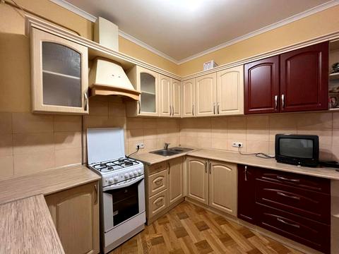 квартира за адресою Ігоря Білозіра вул., 8