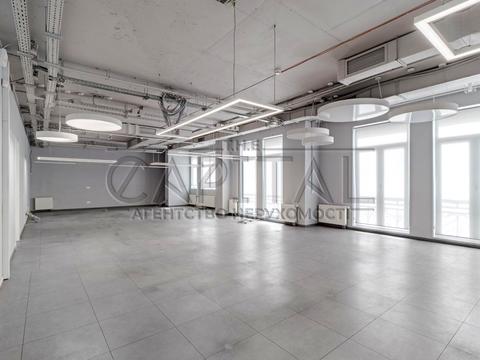 комерційна за адресою Спаська вул., 20