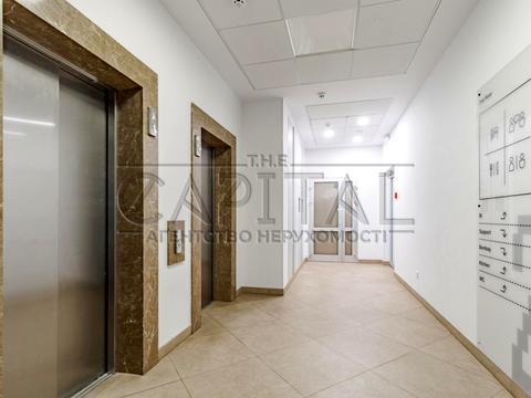 комерційна за адресою Спаська вул., 20