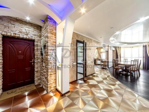 квартира по адресу Александра Мишуги ул., 2