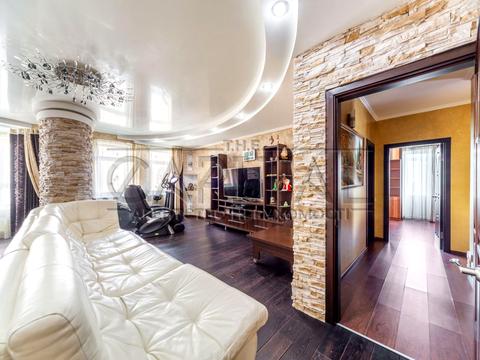 квартира по адресу Александра Мишуги ул., 2