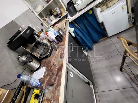 комерційна за адресою Михайлівська вул., 12-А