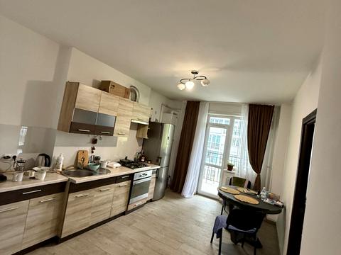 квартира за адресою Залізнична вул., 4