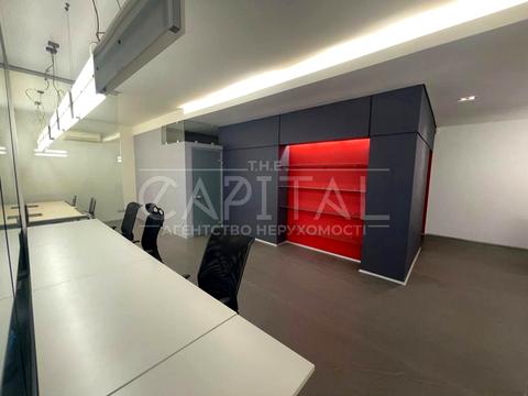 комерційна за адресою Саксаганського вул., 121