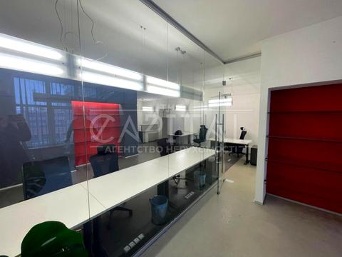 комерційна за адресою Саксаганського вул., 121