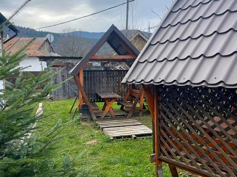 коммерческая по адресу с. Микуличин, Грушевского ул., 150