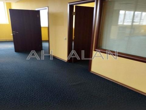 комерційна за адресою Сім'ї Прахових вул. (Гайдара), 50Б