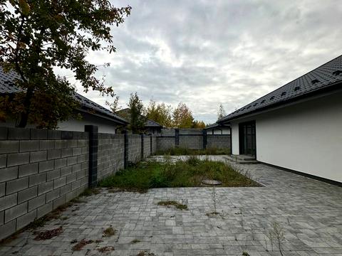 дом по адресу успішна