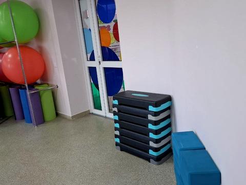 комерційна за адресою Майдан Озерний вул. (Боброва), 3