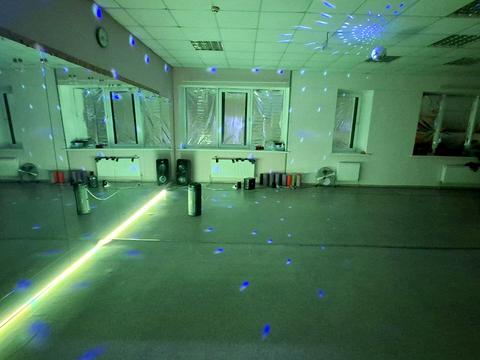 комерційна за адресою Майдан Озерний вул. (Боброва), 3