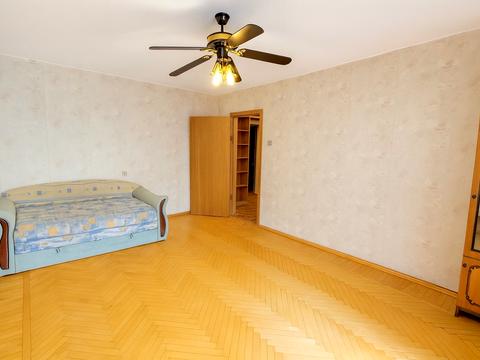 квартира за адресою Анни Ахматової вул., 39-А