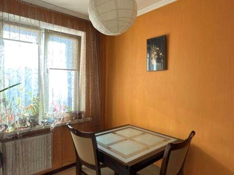 квартира за адресою Київ, Дарницький бульв., 8