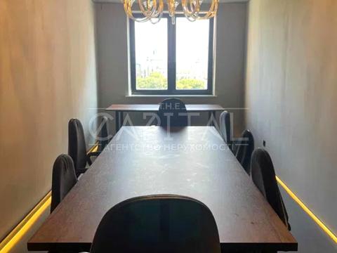 комерційна за адресою Ділова вул. (Димитрова), 2-Б