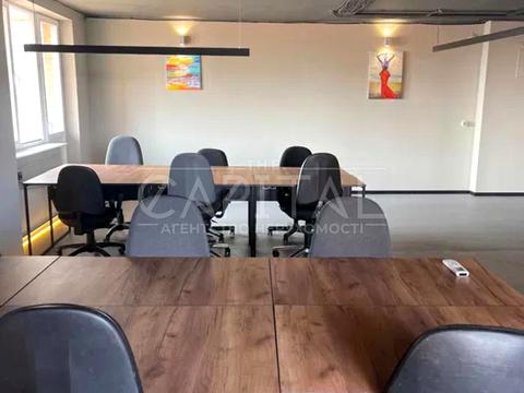 комерційна за адресою Ділова вул. (Димитрова), 2-Б