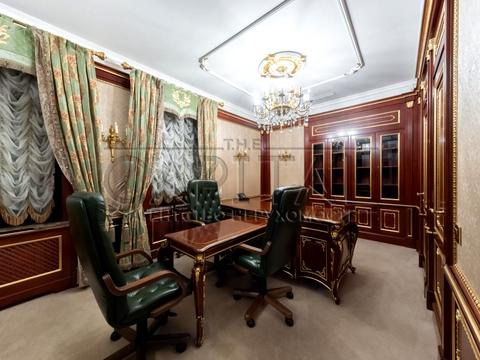 комерційна за адресою Костельна вул., 6