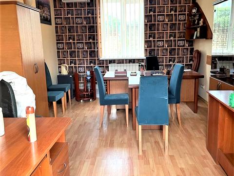 комерційна за адресою Полярна вул., 14А