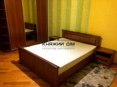 квартира по адресу Миколы Бажана просп., 10