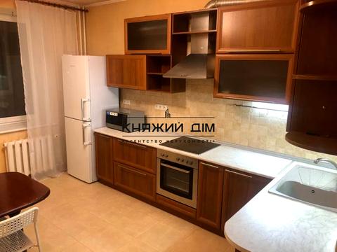 квартира по адресу Миколы Бажана просп., 10