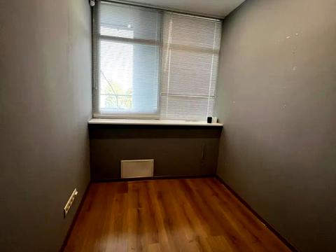 комерційна за адресою Лесі Українки бульв., 23