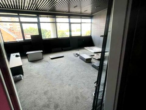 комерційна за адресою Лесі Українки бульв., 23