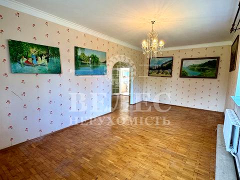 дом по адресу с. Софиевская борщаговка, Каштанова, 16