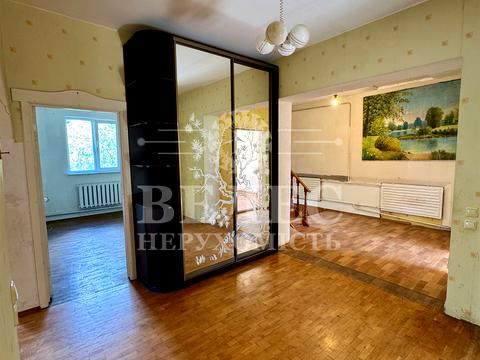 дом по адресу с. Софиевская борщаговка, Каштанова, 16