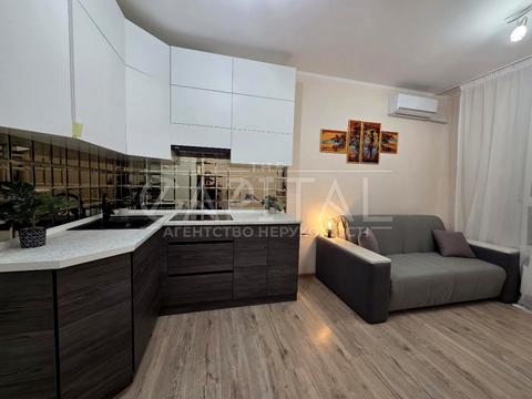 квартира за адресою Соборності просп. (Возз'єднання), 17 к2