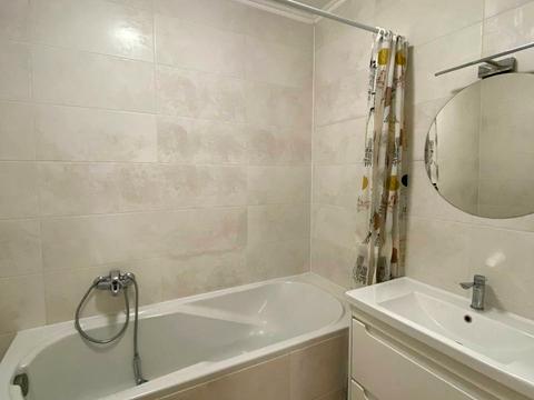 квартира за адресою Хіміків вул., 28, к.7-14