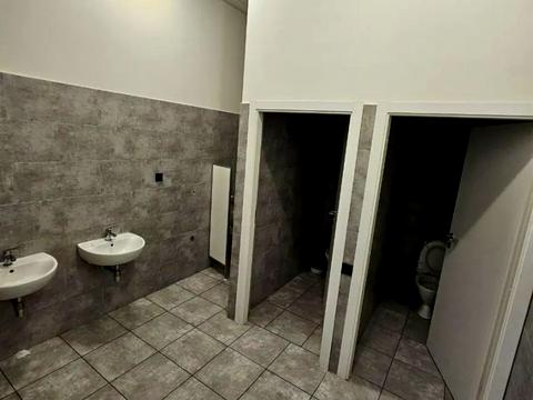 комерційна за адресою Борщагівська вул., 154