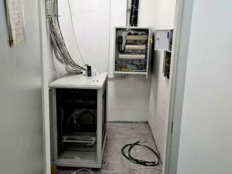 комерційна за адресою Борщагівська вул., 154