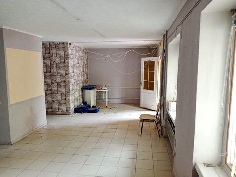 комерційна за адресою Робоча вул., 75