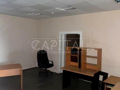 комерційна за адресою Саперно-Слобідська вул., 25