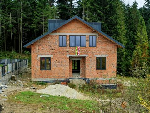 комерційна за адресою Олекси Довбуша вул., 22