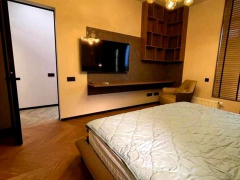 квартира за адресою Андрія Верхогляда вул. (Михайла Драгомирова), 3