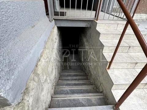 комерційна за адресою Політехнічний пров., 4