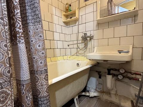 квартира за адресою Миропільська вул., 27/16