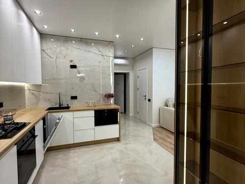 квартира по адресу Радісна, 6