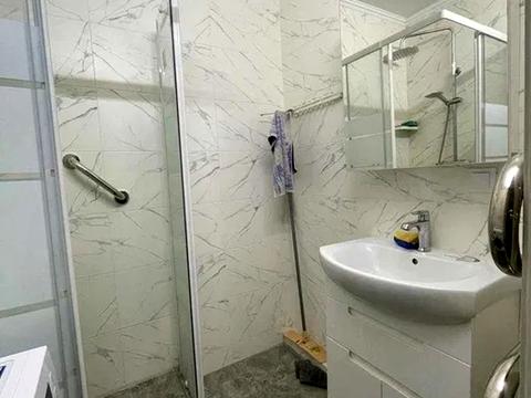 квартира за адресою Дмитра Луценка вул. (Крейсера "Аврора"), 15-А